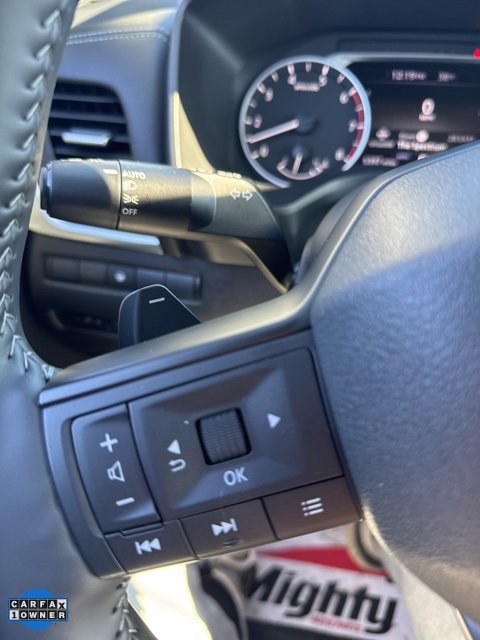 Certified 2025 Nissan Rogue SV image 29