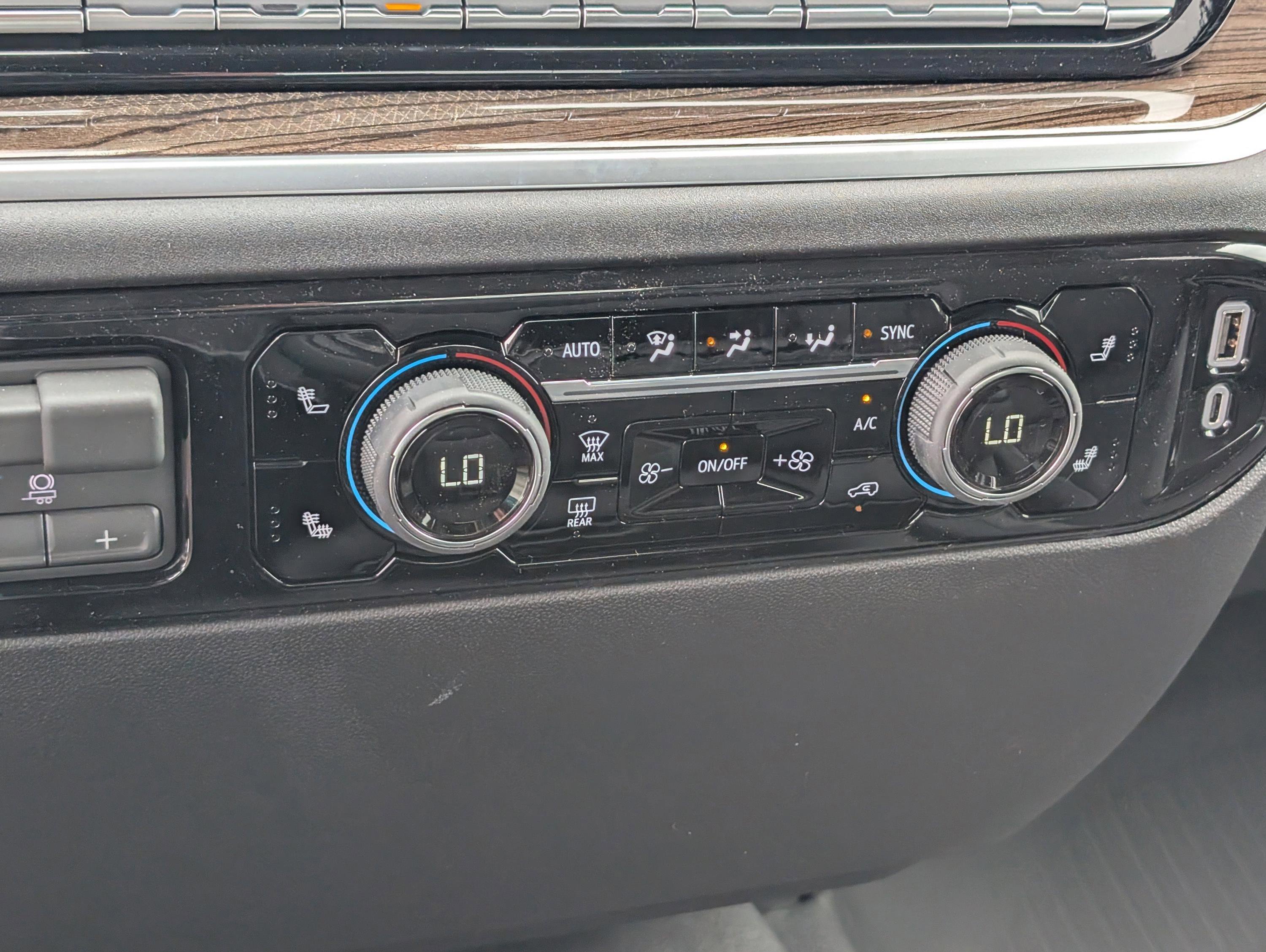 New 2026 Chevrolet Silverado 1500 LT w/ Z71 Off-Road Package AWD/4WD image 29