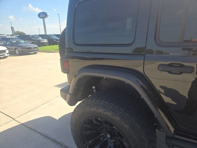 Used 2023 Jeep Wrangler Unlimited Rubicon AWD/4WD image 7