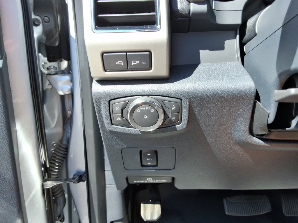 Used 2022 Ford F250 Lariat w/ Chrome Package AWD/4WD image 40
