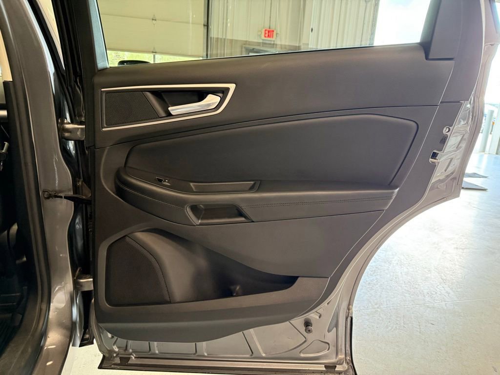 Used 2022 Ford Edge SEL w/ Convenience Package AWD/4WD image 29