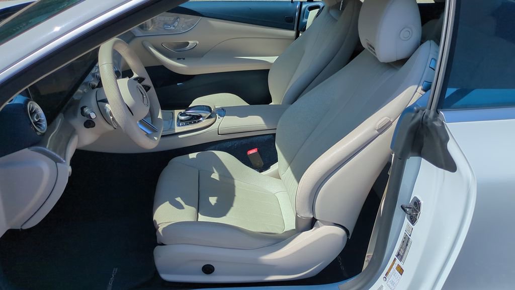 Used 2023 Mercedes-Benz E 450 Cabriolet image 11
