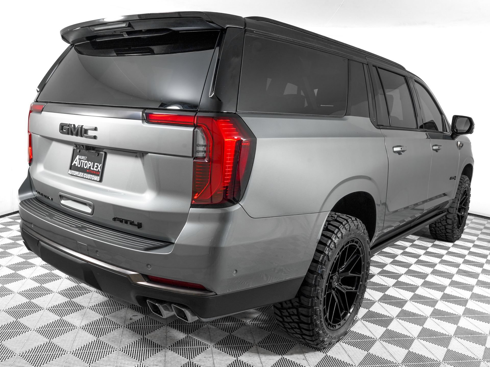 Used 2026 GMC Yukon XL AT4 Ultimate w/ LPO, Floor Liner Package AWD/4WD image 5