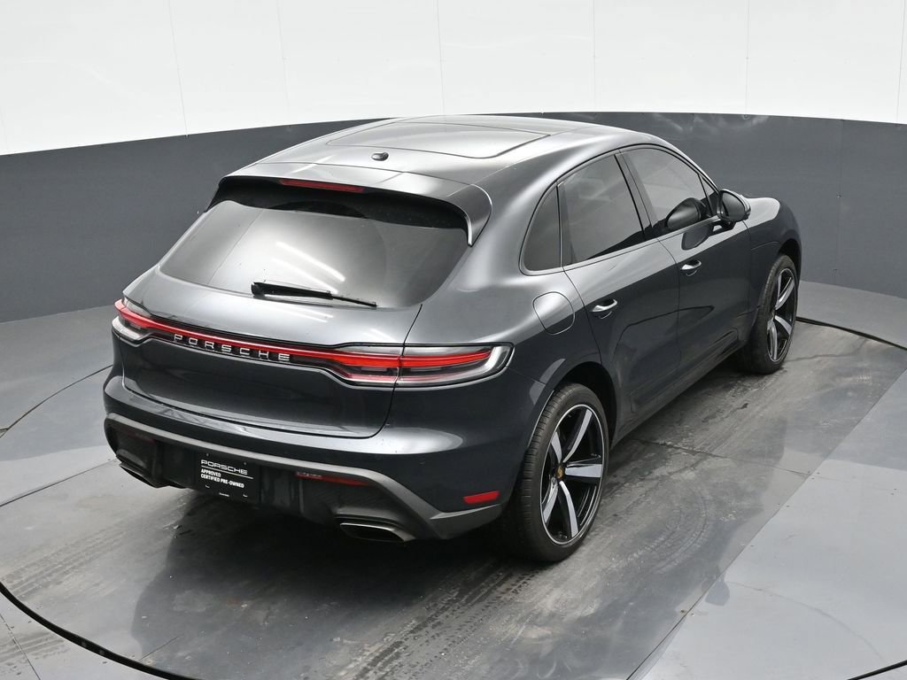 Certified 2023 Porsche Macan image 30