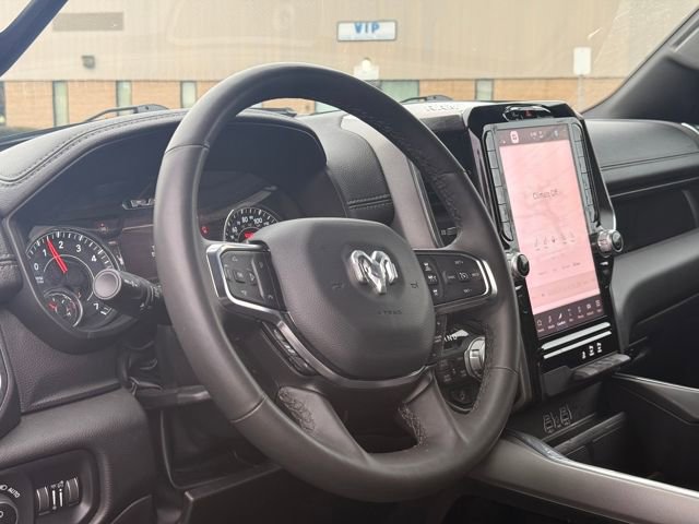 Used 2025 RAM 1500 Laramie image 25