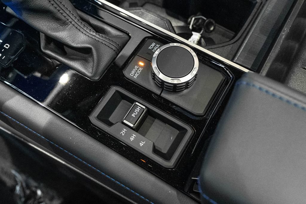 New 2026 Toyota Sequoia Platinum image 27