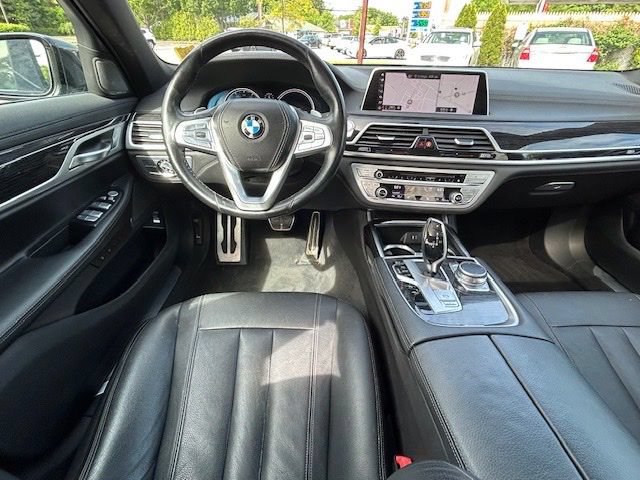 Used 2019 BMW 740i xDrive w/ M Sport Package AWD/4WD image 18