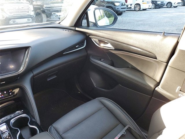Used 2021 Buick Envision Essence image 11