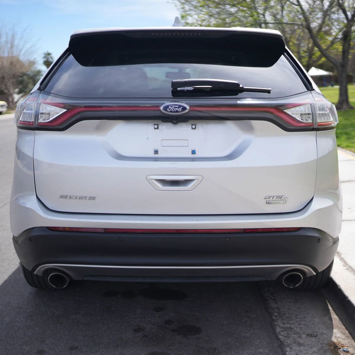 Used 2018 Ford Edge SEL image 10