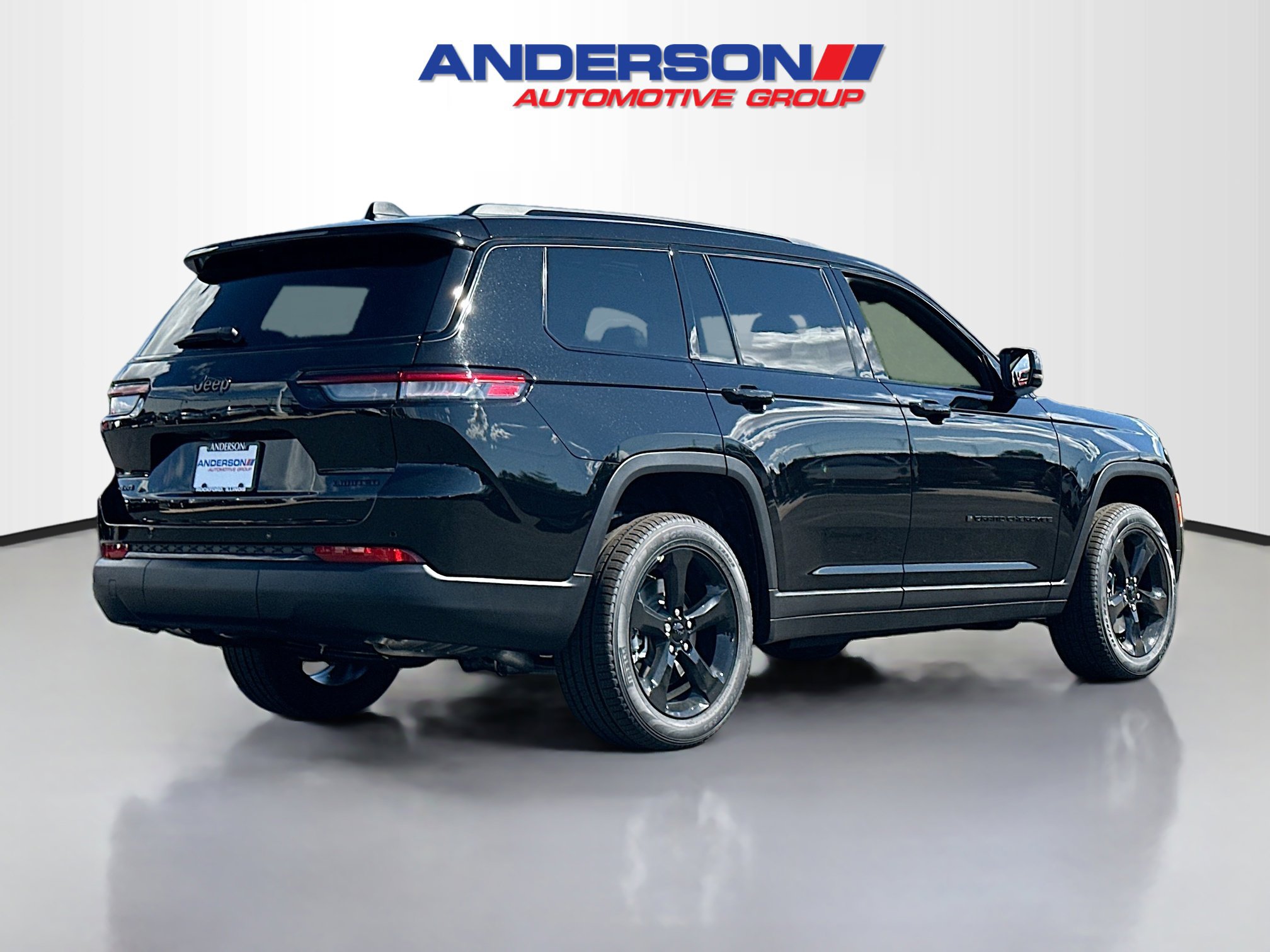 New 2025 Jeep Grand Cherokee L Limited image 2