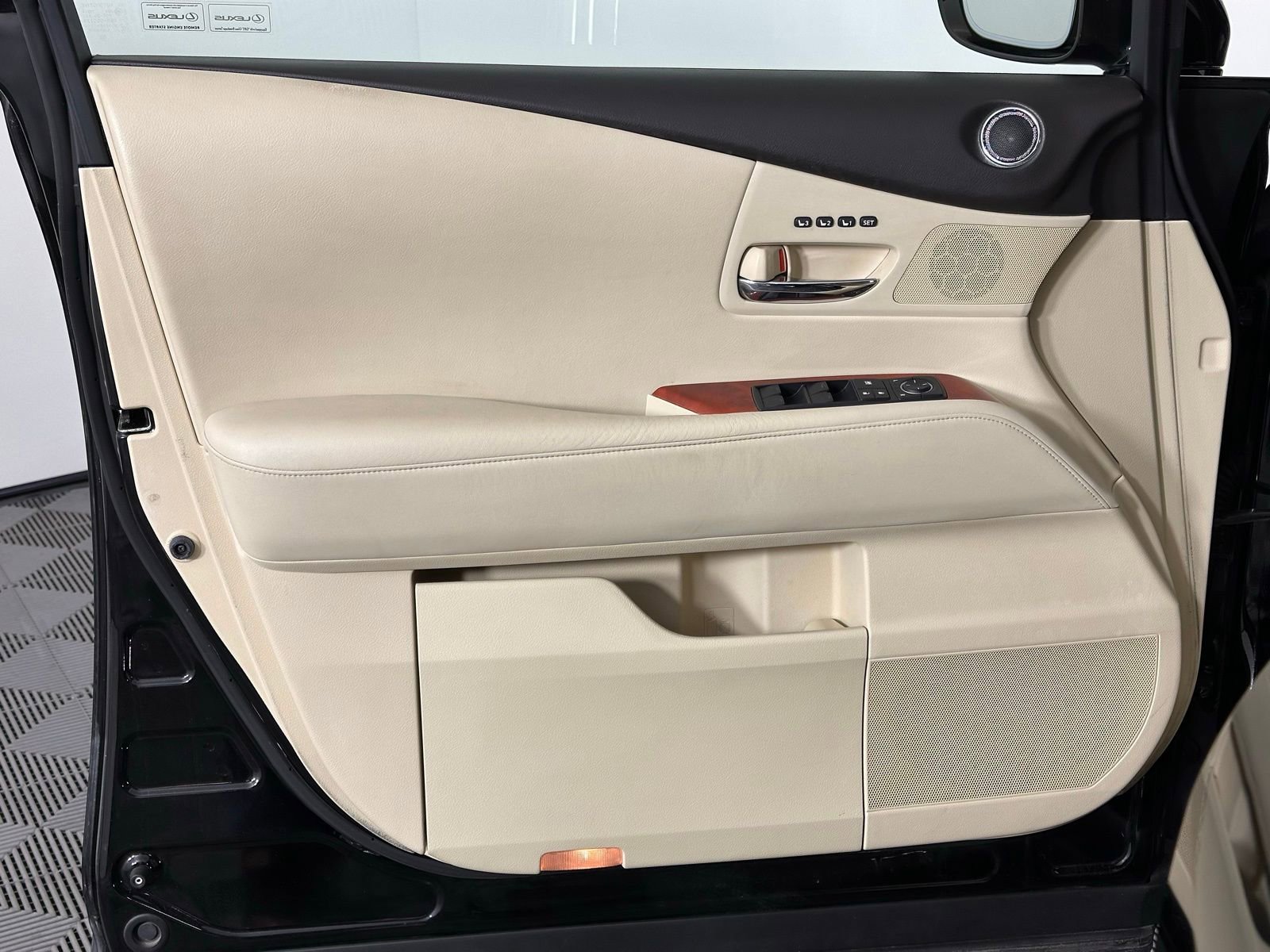 Used 2012 Lexus RX 450h AWD w/ Premium Pkg image 35