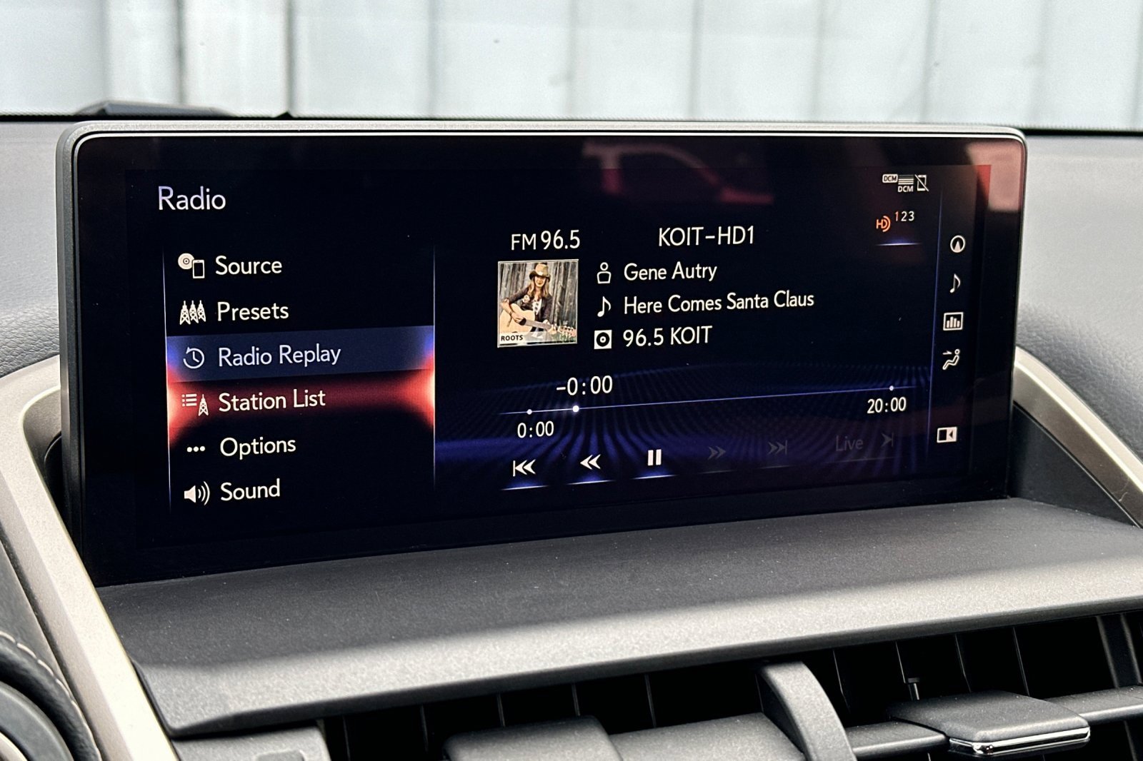 Used 2018 Lexus NX 300h AWD image 20