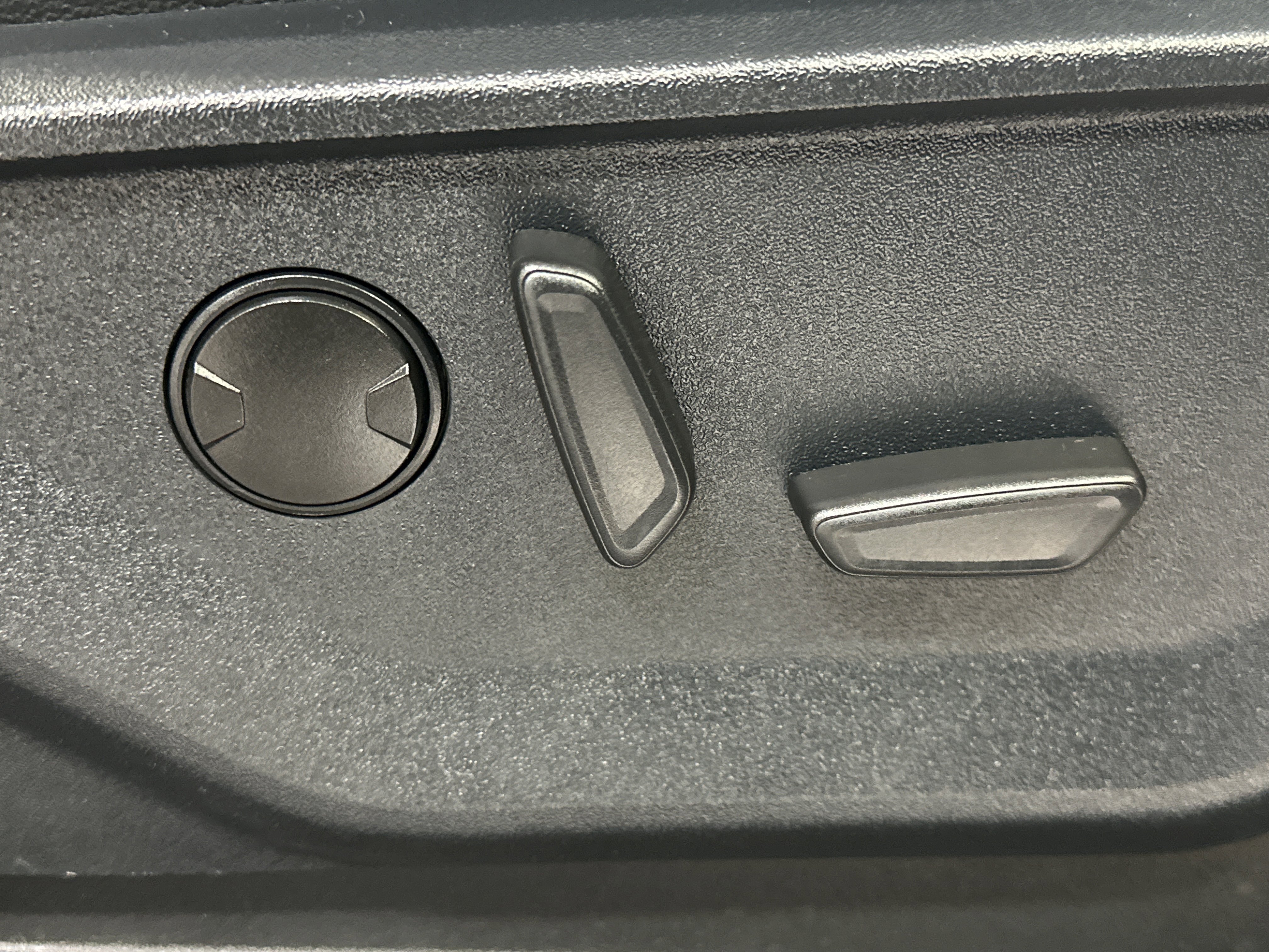 Used 2022 Ford F150 XLT w/ Equipment Group 302A High image 27