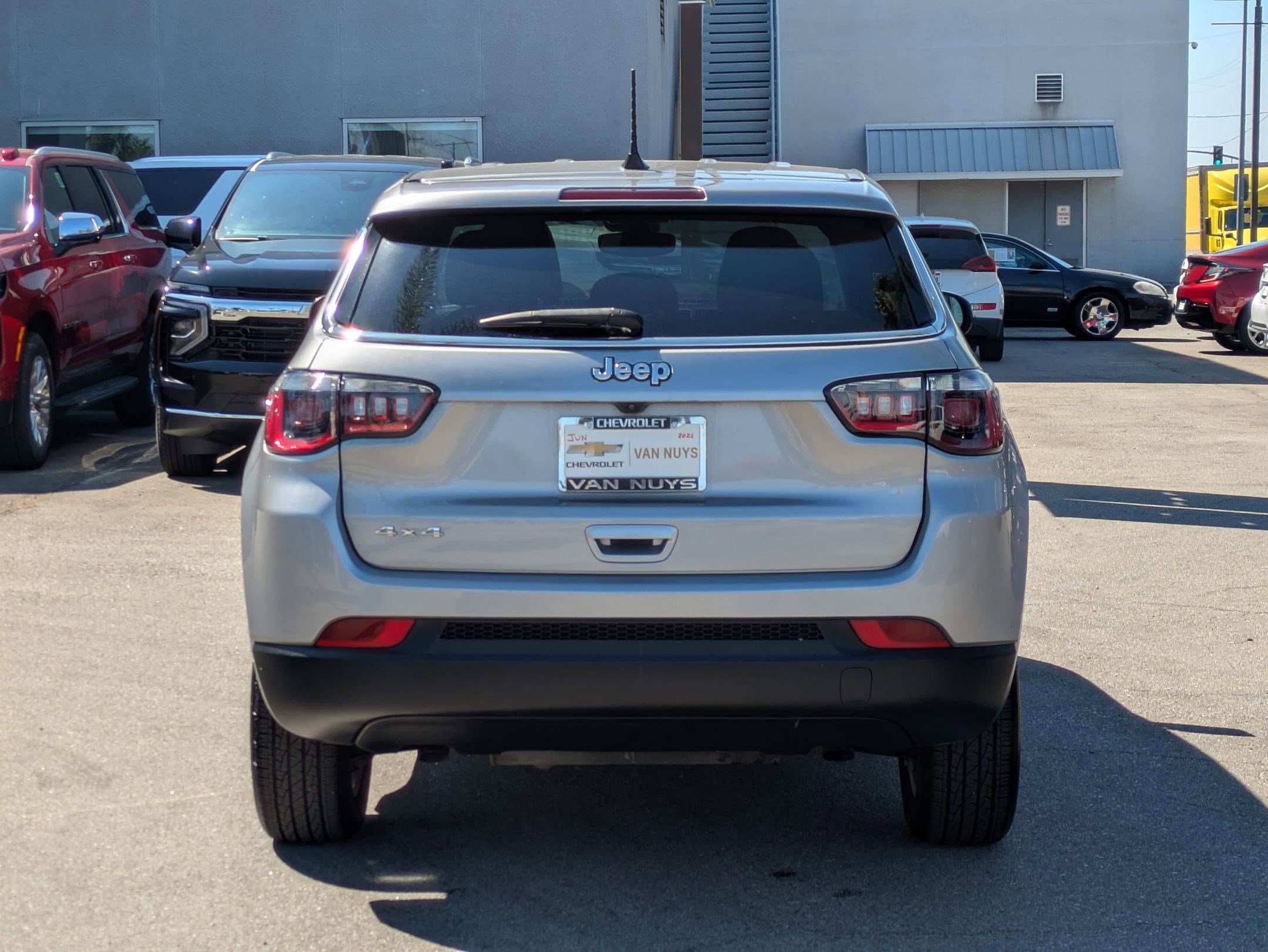 Used 2023 Jeep Compass Sport image 6