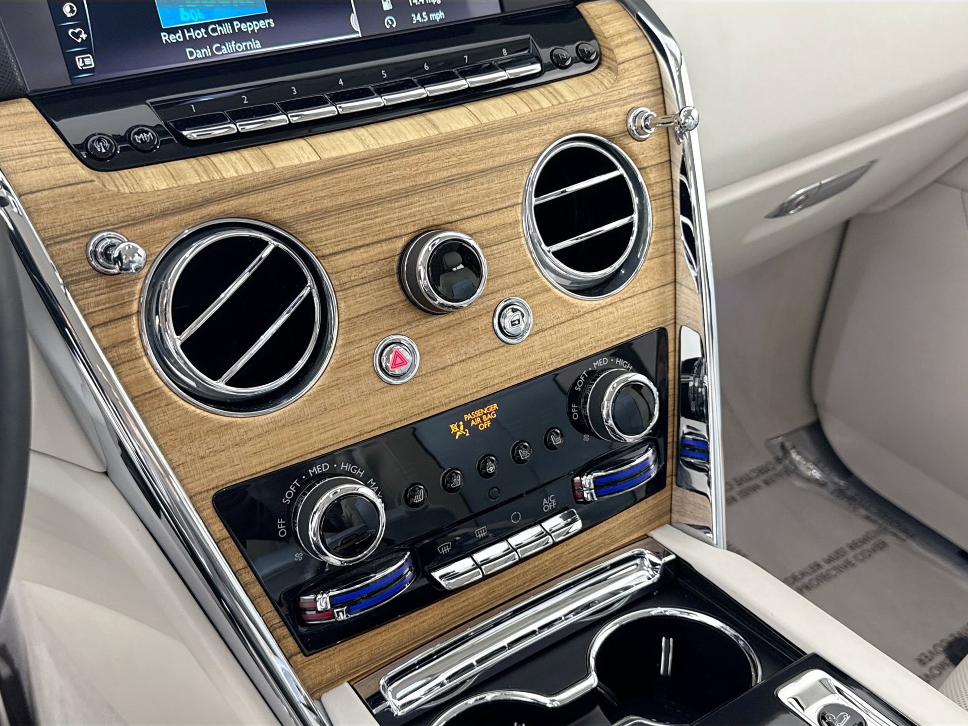 Used 2019 Rolls-Royce Cullinan image 12