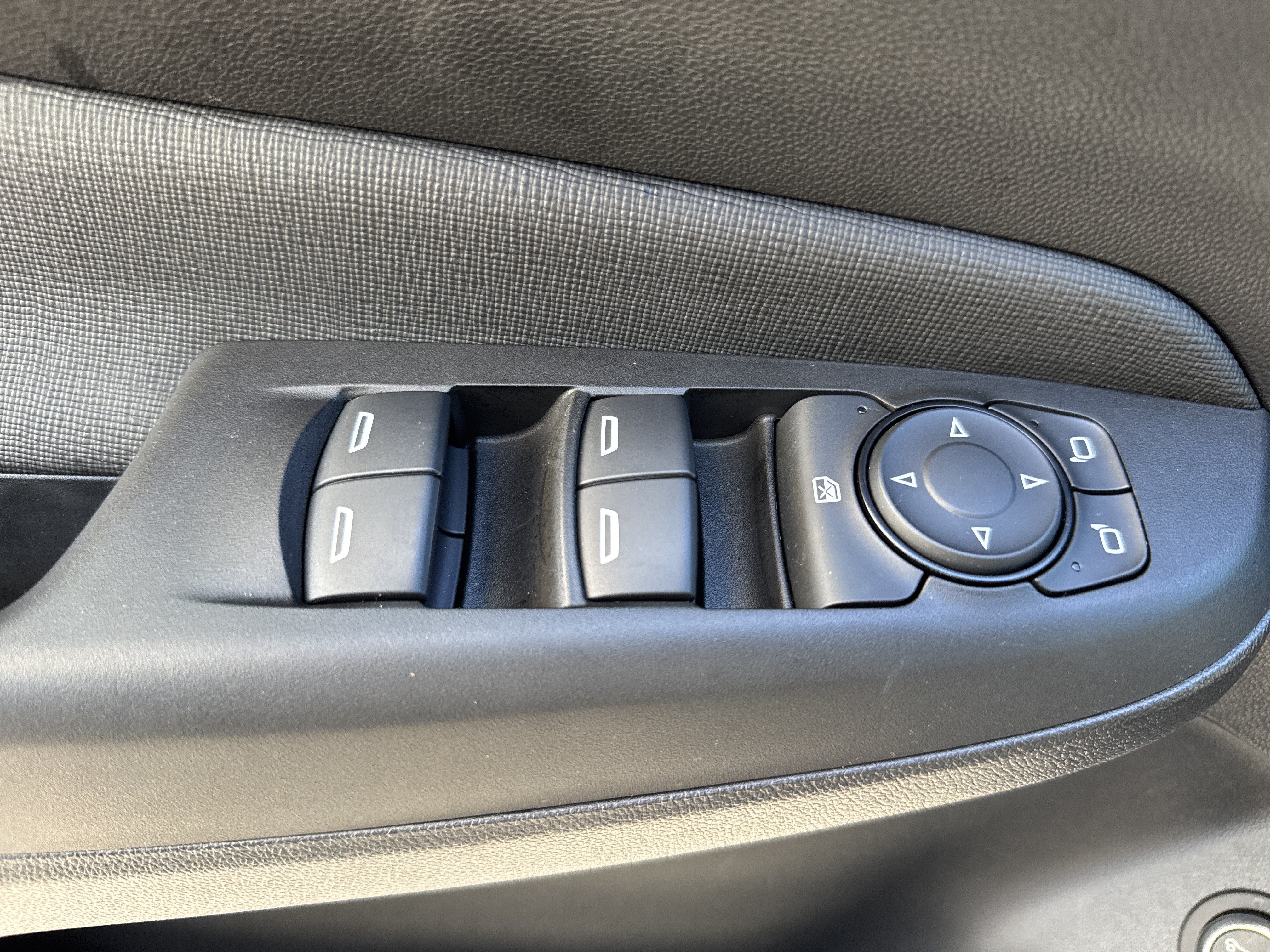 Used 2024 Buick Envista Preferred w/ Convenience II Package FWD image 15