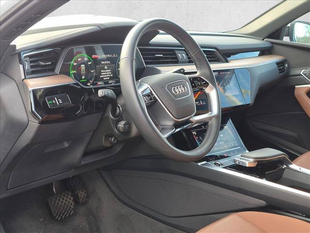 Used 2024 Audi Q8 e-tron Premium Plus w/ Premium Plus Package AWD/4WD video 2