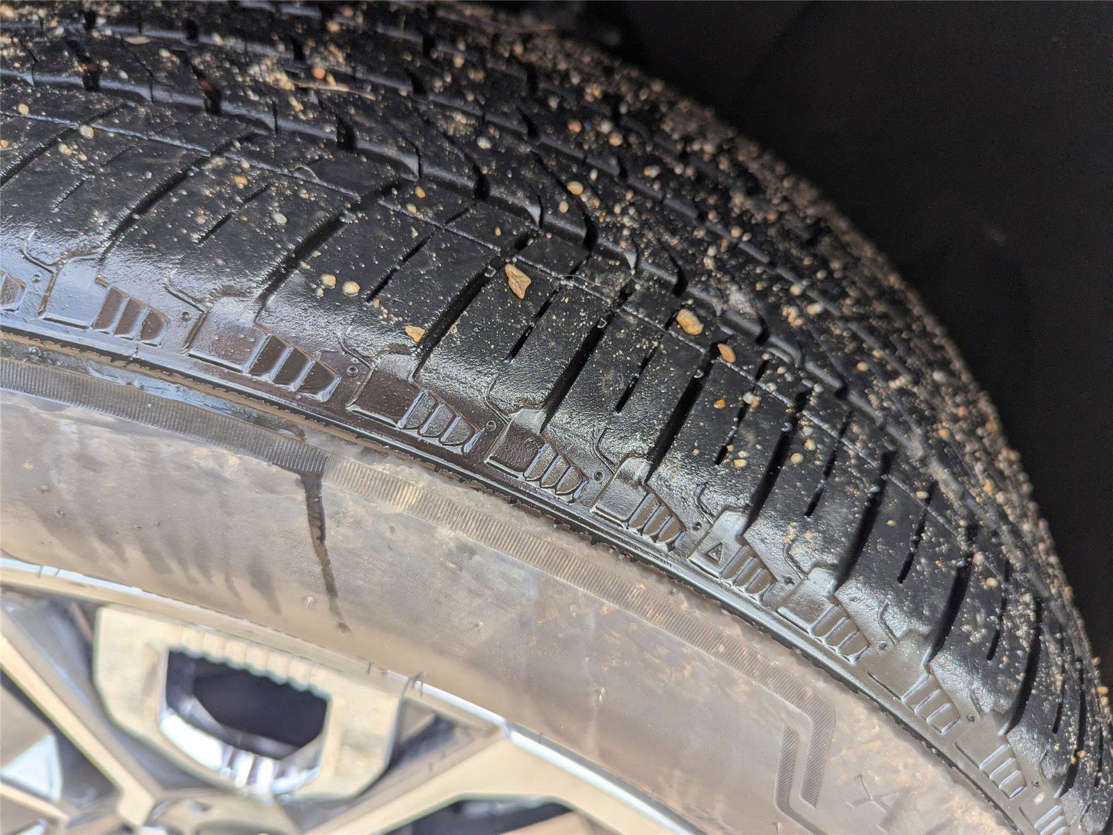 Used 2023 GMC Yukon XL Denali Ultimate w/ LPO, Floor Liner Package image 11