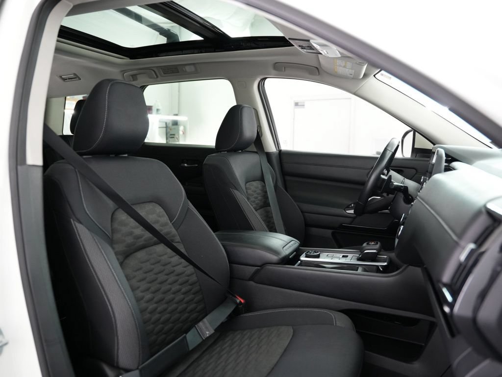 Used 2022 Nissan Pathfinder SV w/ SV Premium Package AWD/4WD image 53
