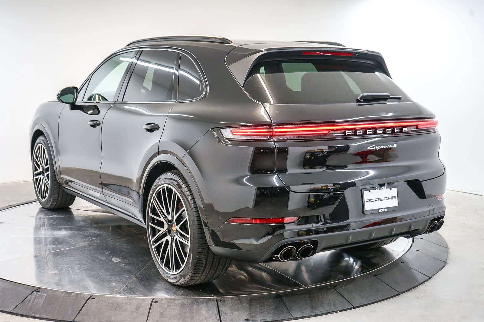 New 2026 Porsche Cayenne S AWD/4WD image 3