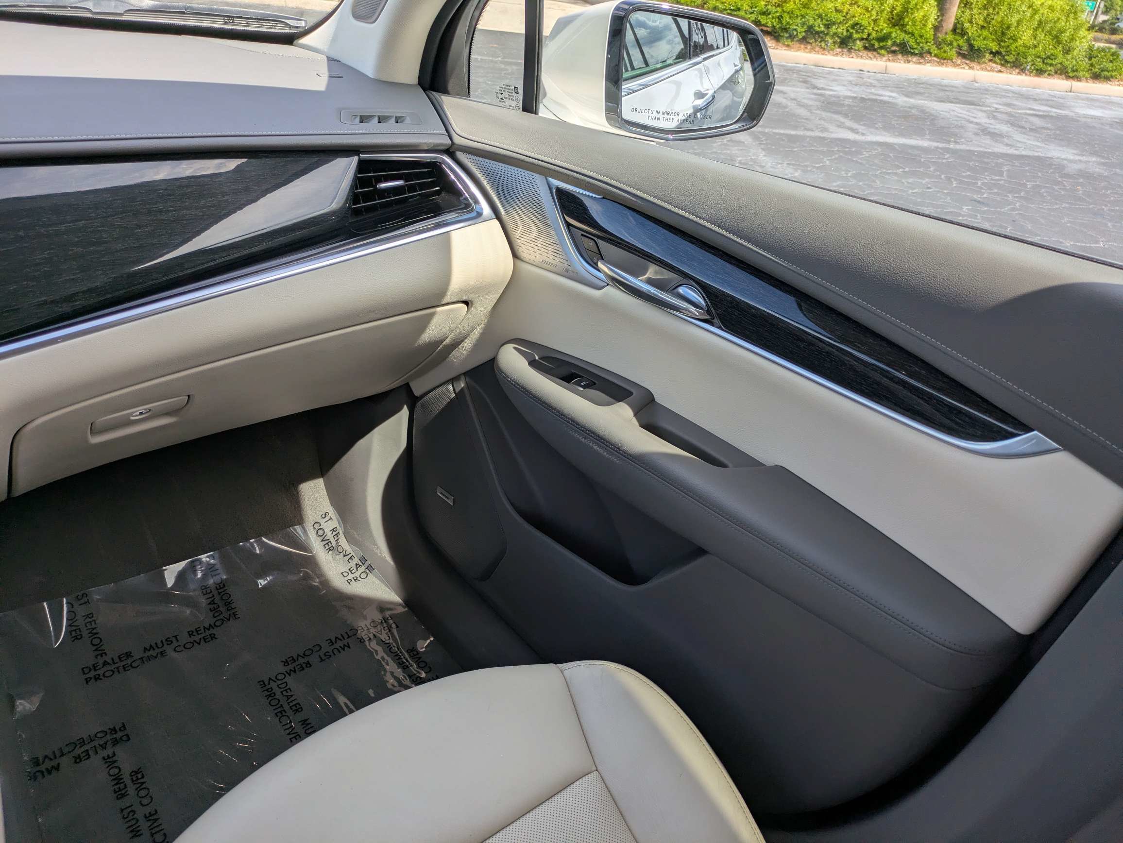 Used 2022 Cadillac XT6 Premium Luxury w/ Technology Package AWD/4WD image 13