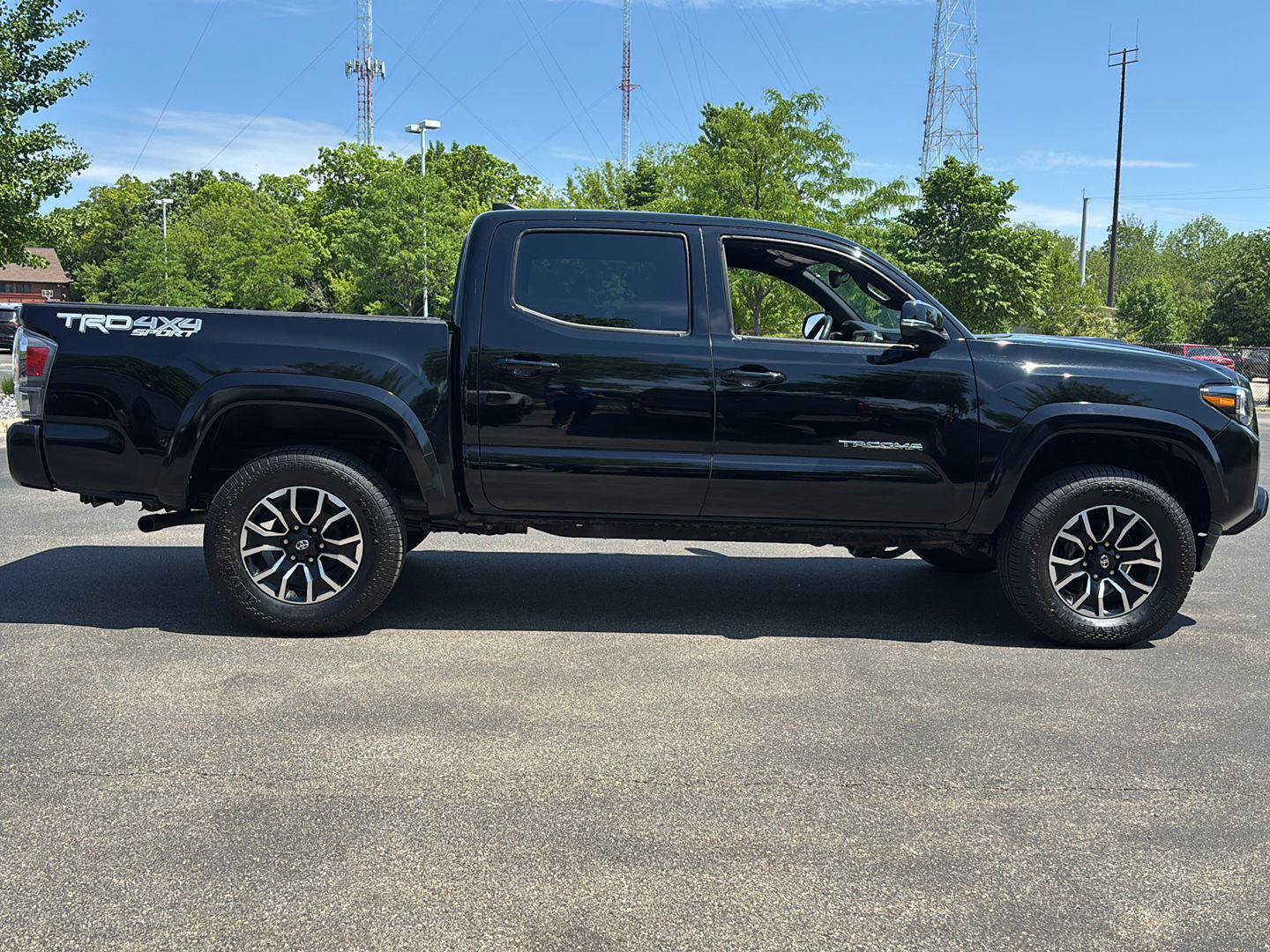 Used 2023 Toyota Tacoma TRD Sport AWD/4WD image 10