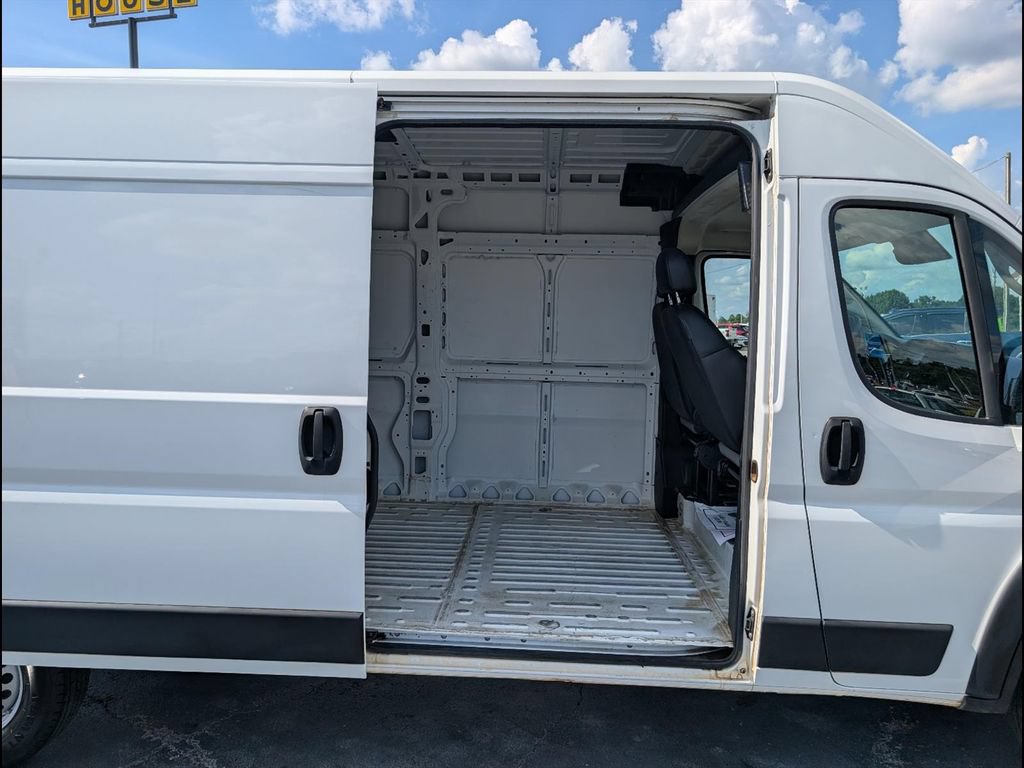 Used 2025 RAM ProMaster 2500 w/ Convenience Group FWD image 20