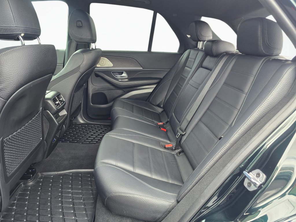 Used 2024 Mercedes-Benz GLE 350 4MATIC w/ Driver Assistance Package image 18