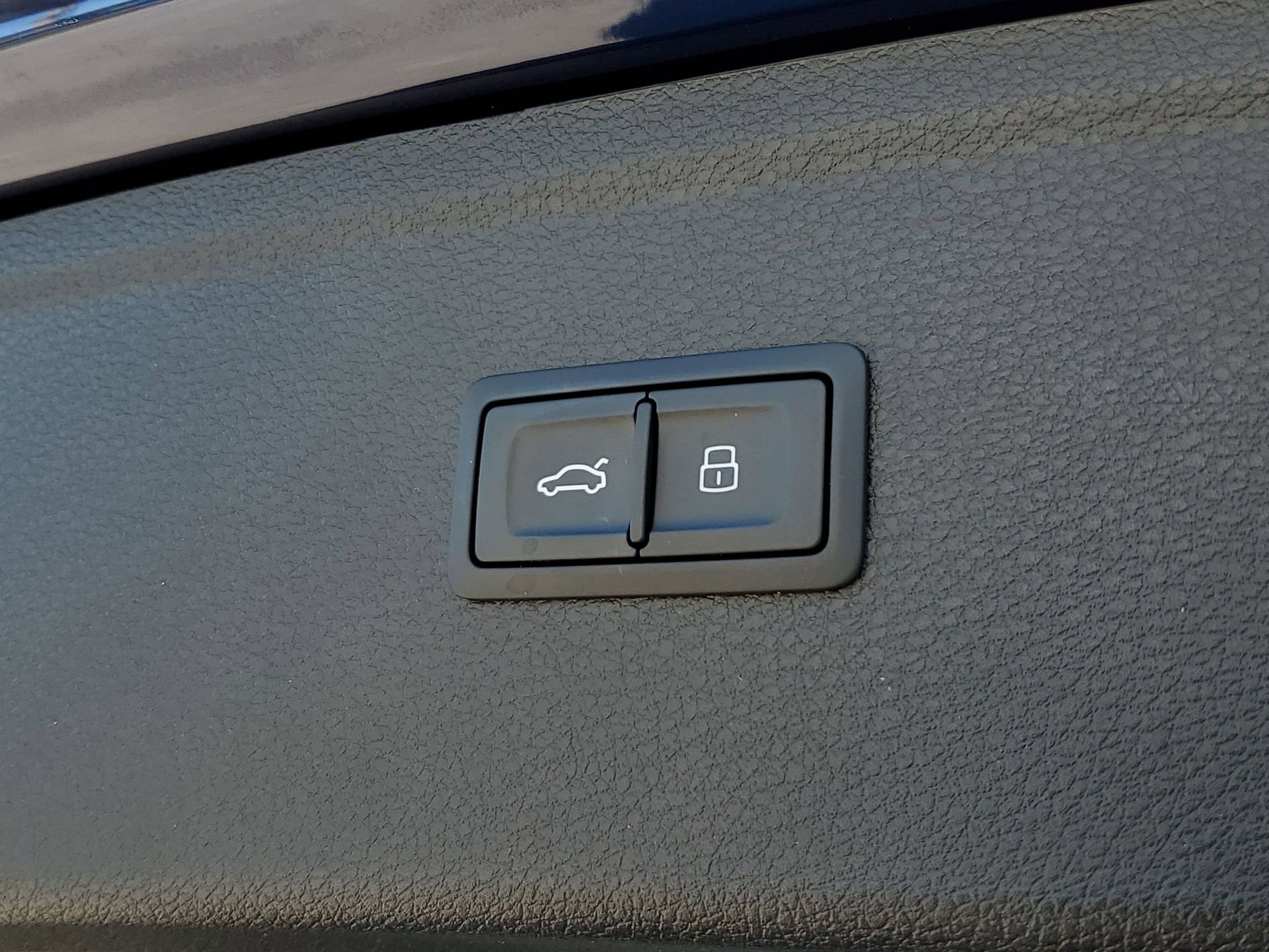 Certified 2024 Audi Q5 2.0T Premium Plus image 10