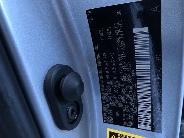 Used 2019 Toyota Highlander XLE AWD/4WD image 36
