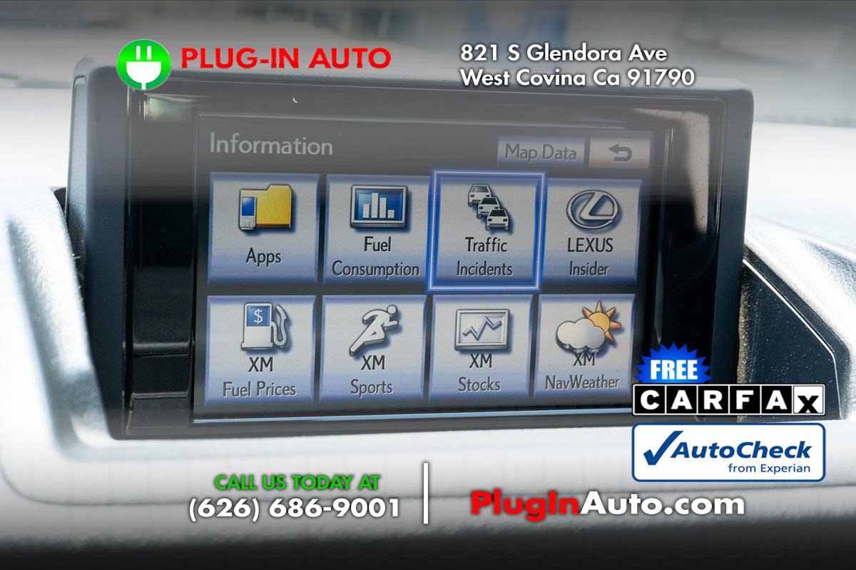 Used 2013 Lexus CT 200h w/ Leather Pkg FWD image 25