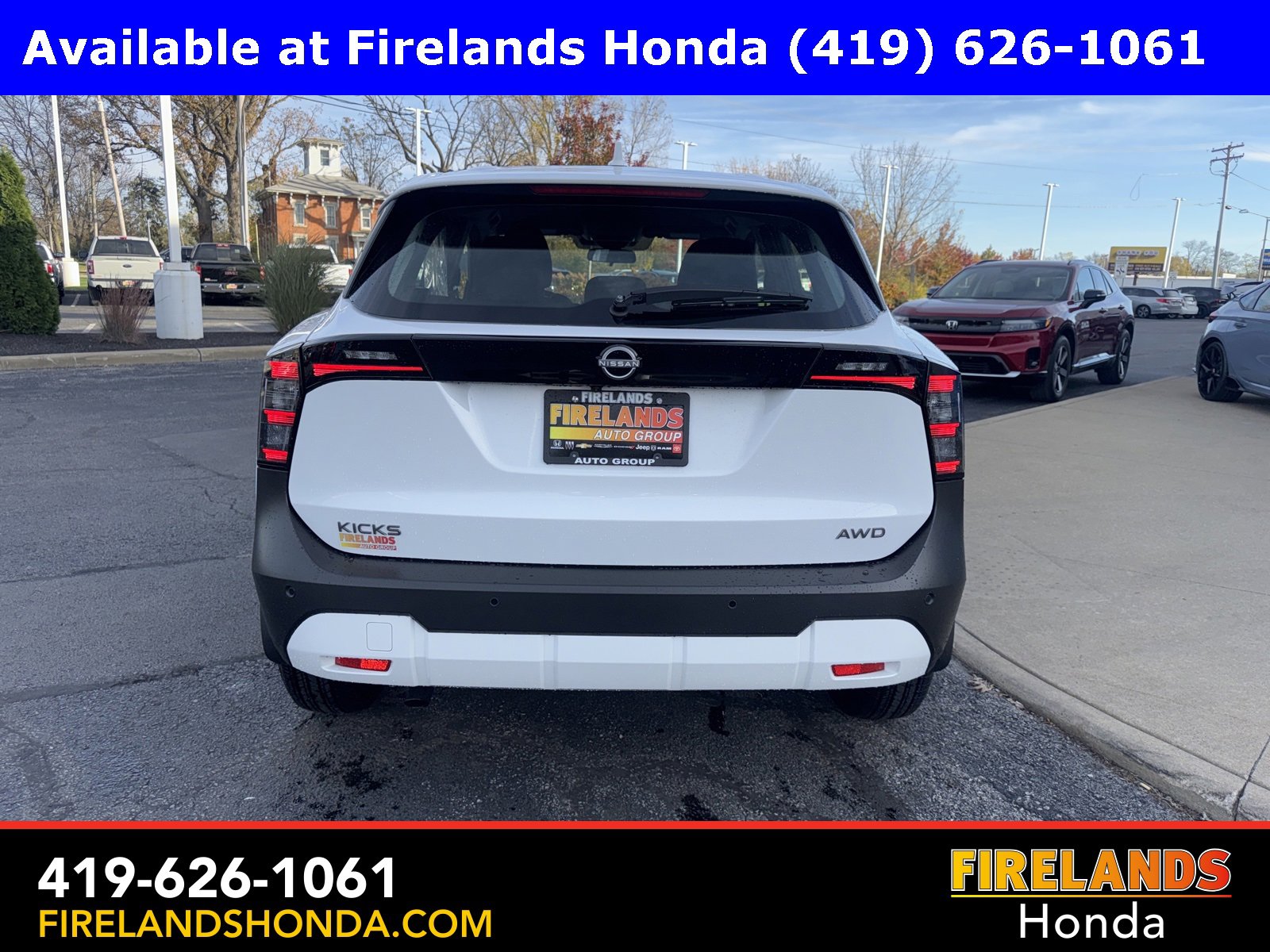 Used 2025 Nissan Kicks S image 4