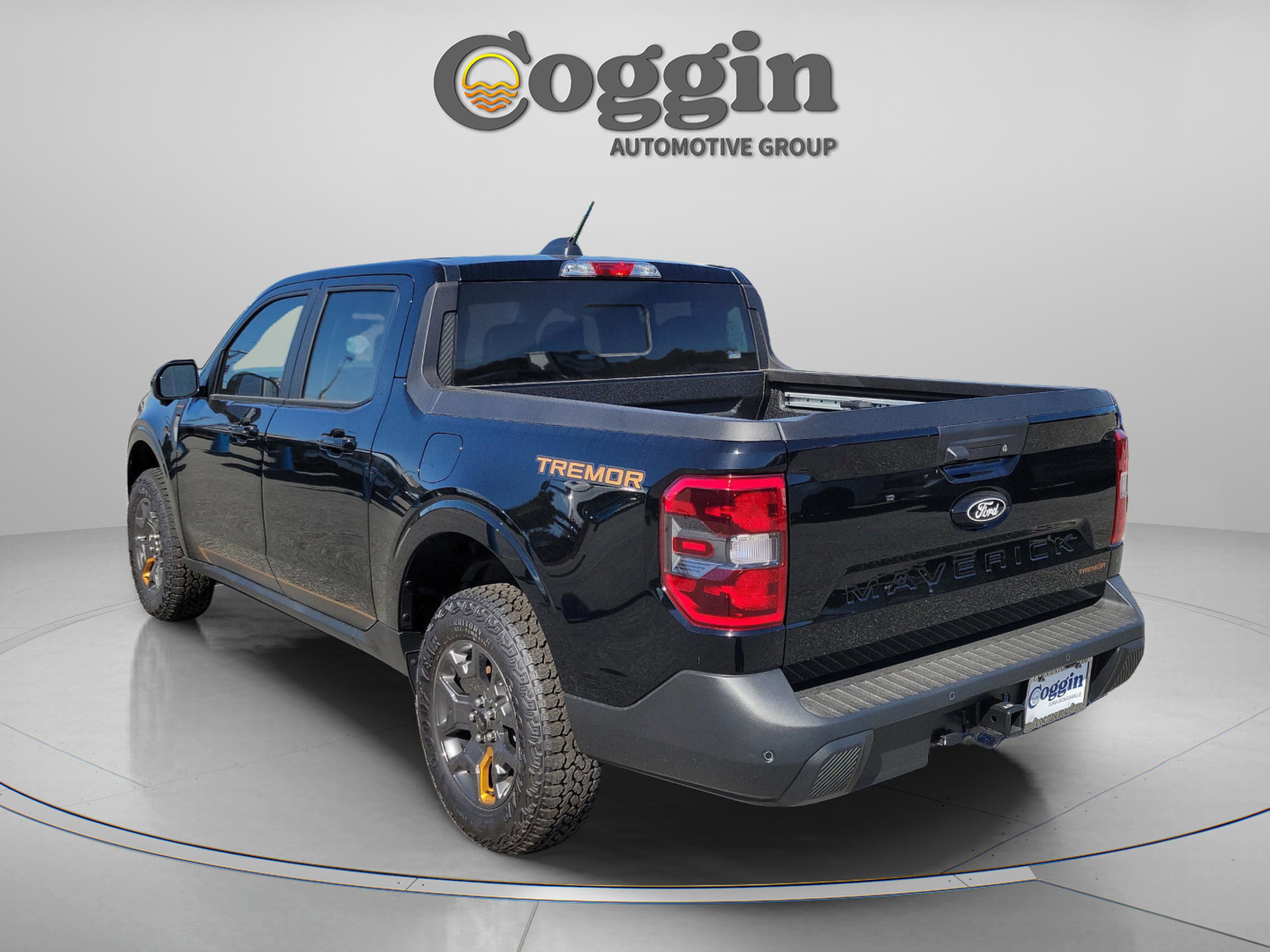 New 2025 Ford Maverick Tremor image 3