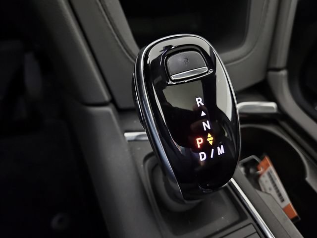Used 2025 Cadillac XT5 Premium Luxury FWD image 15