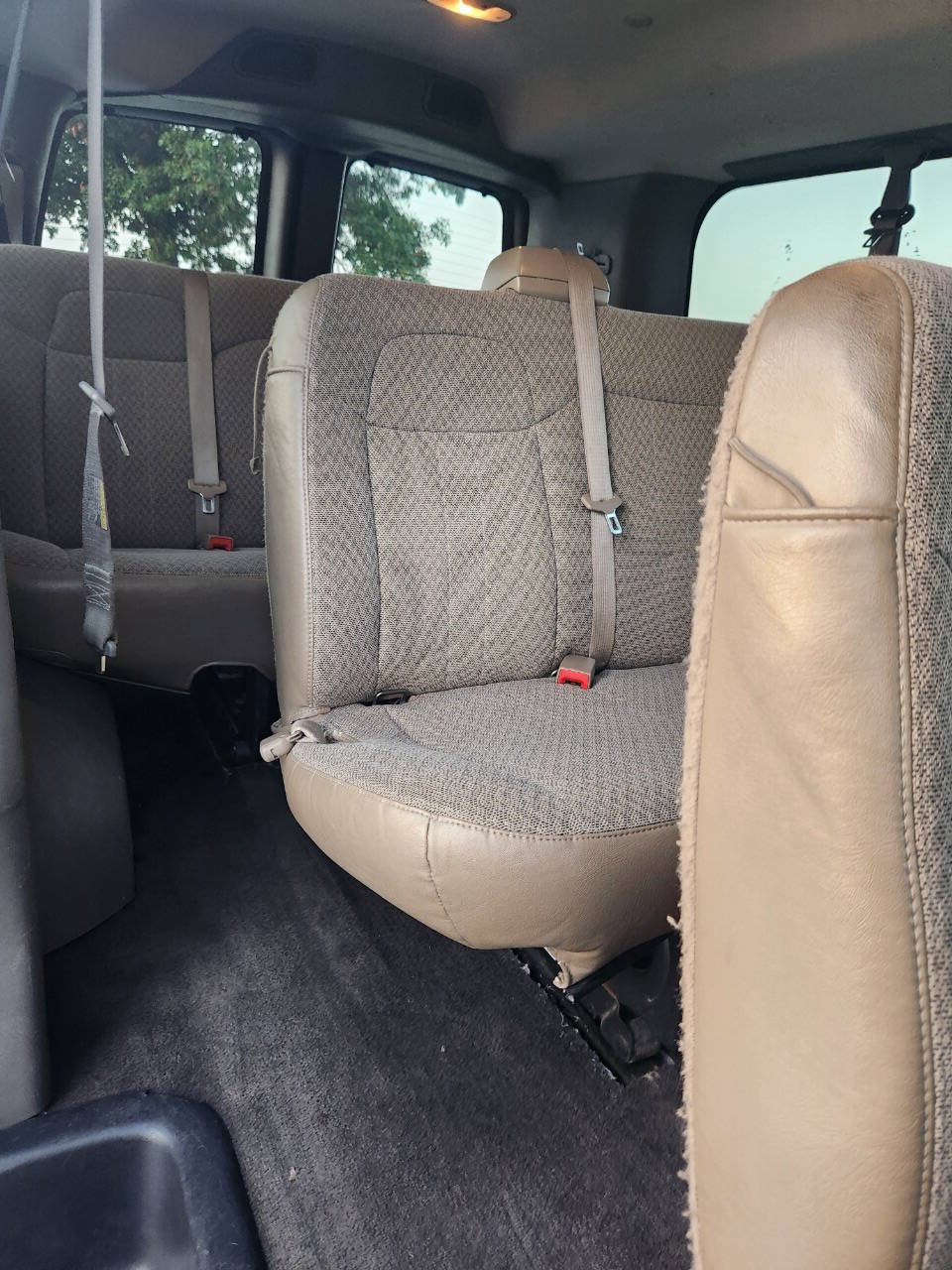 Used 2016 GMC Savana 3500 LT w/ LT Preferred Equipment Group RWD image 11