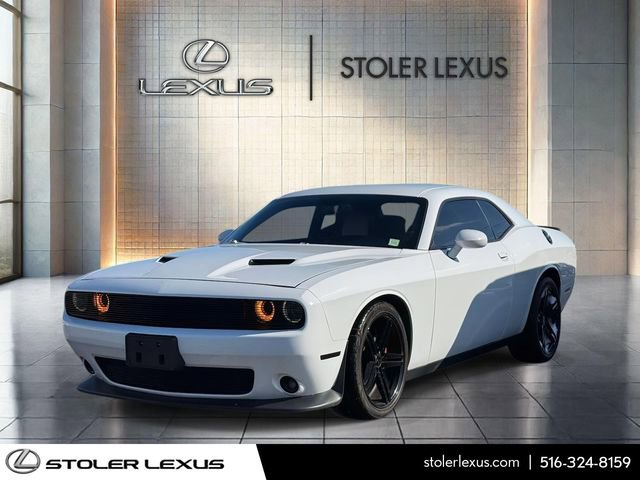 Used 2016 Dodge Challenger R/T Scat Pack w/ Leather Interior Group image 3