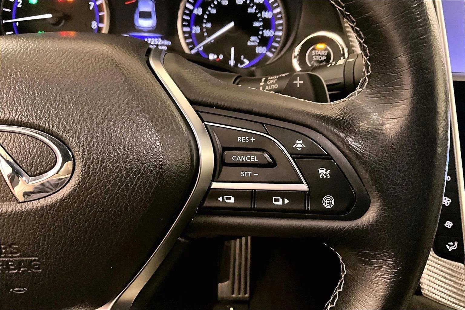 Used 2018 INFINITI Q60 Red Sport 400 w/ Pro Active Package image 18