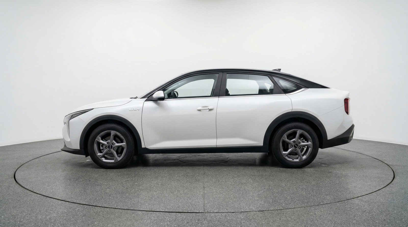 Used 2025 Kia K4 LXS image 5