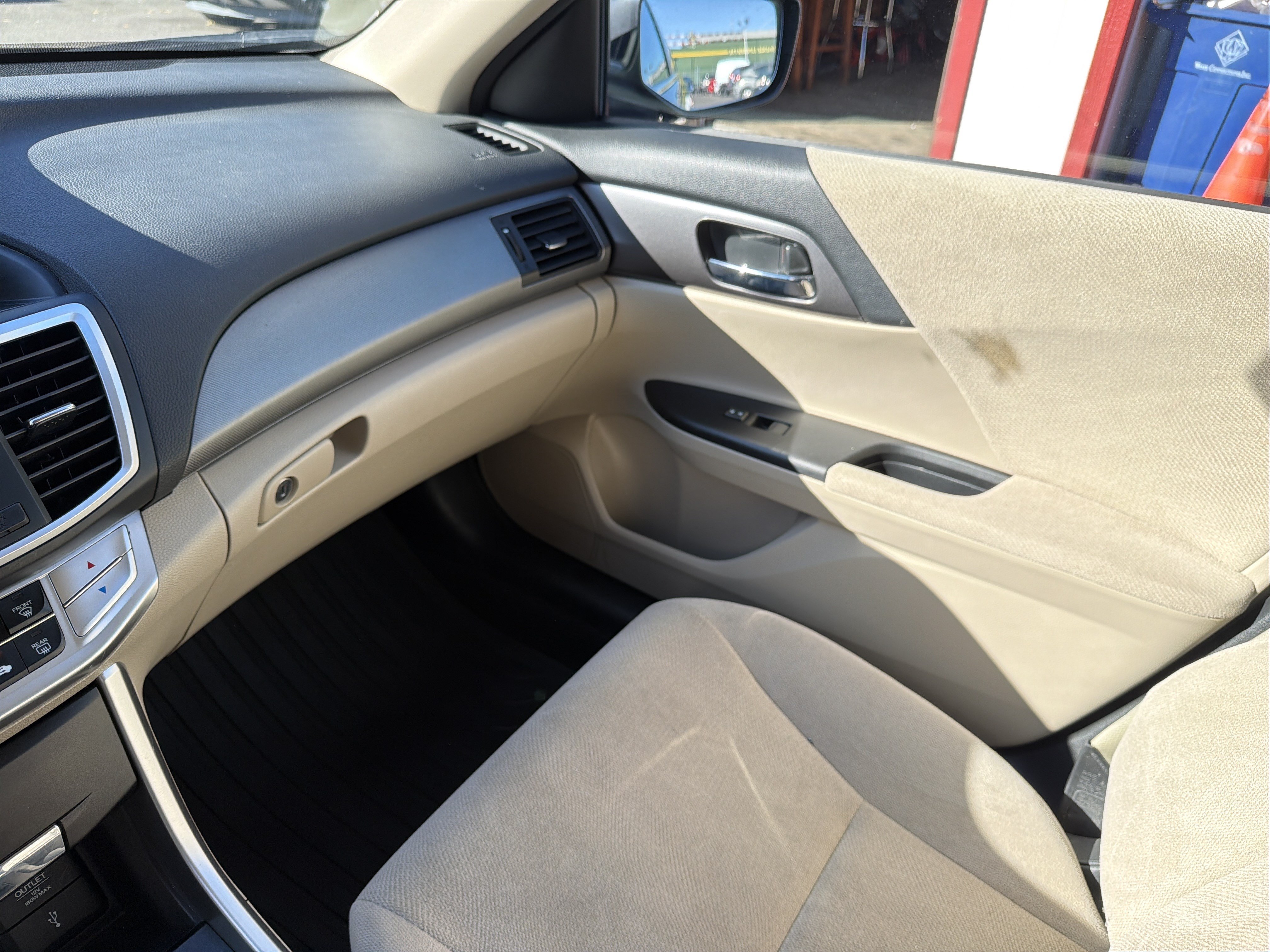 Used 2013 Honda Accord LX image 24