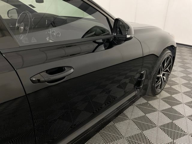 Used 2023 Kia Stinger GT-Line w/ Sun & Sound Package RWD image 4