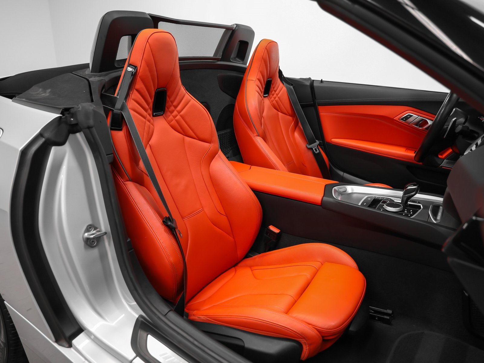 Used 2022 BMW Z4 M40i w/ Premium Package image 30