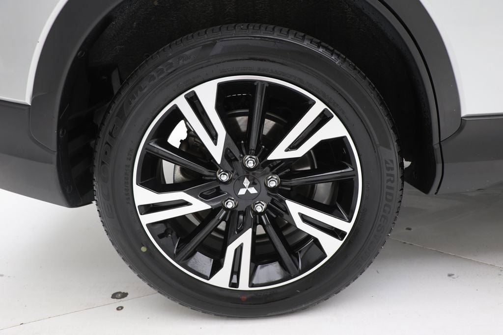 Used 2025 Mitsubishi Eclipse Cross SE image 9