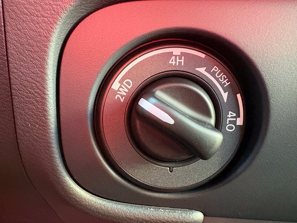 New 2027 Nissan Frontier PRO-4X AWD/4WD image 37