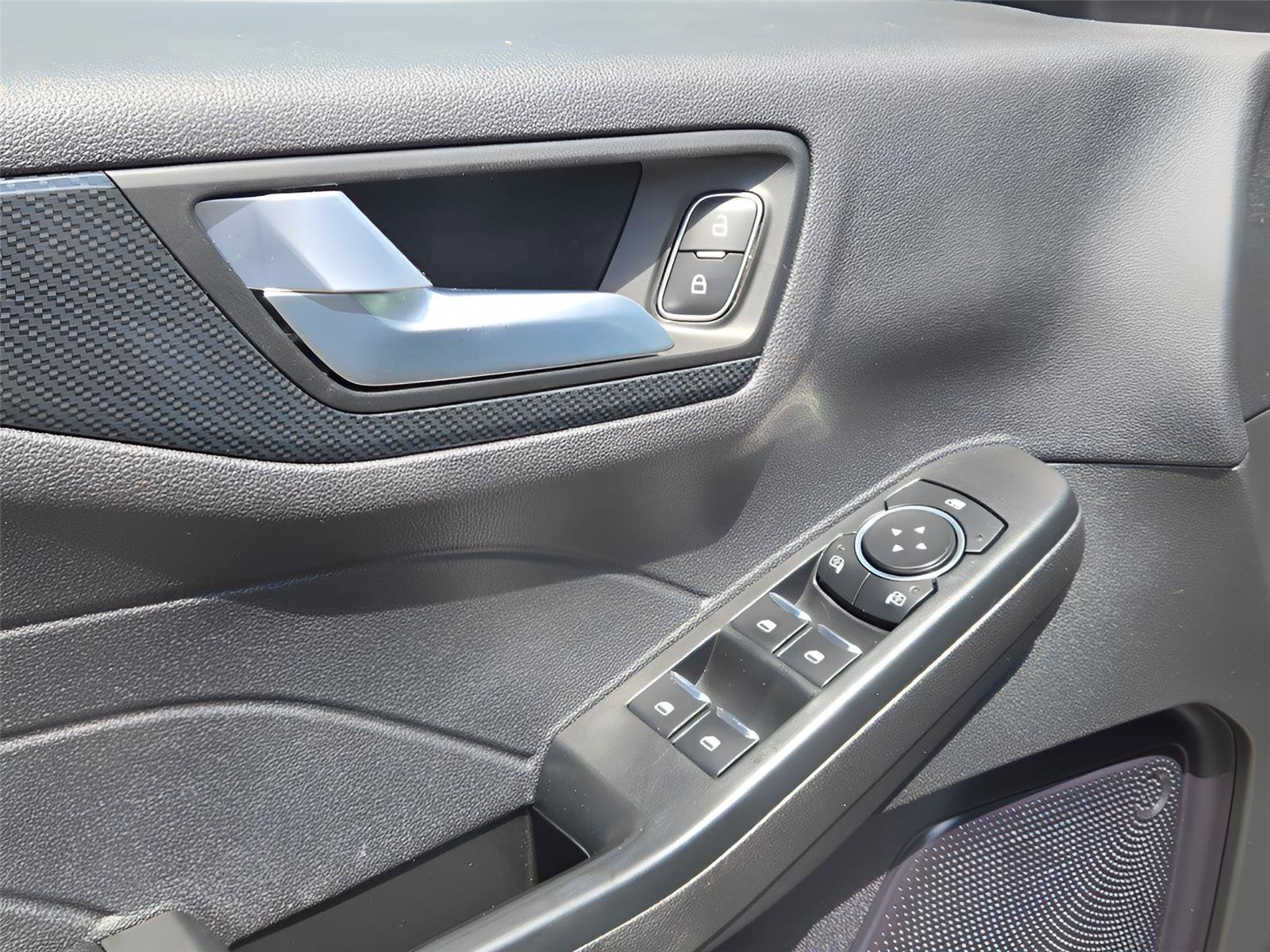 Used 2024 Ford Escape ST-Line FWD image 18