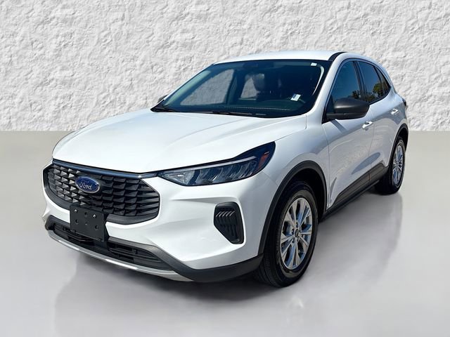 Used 2024 Ford Escape Active w/ Cold Weather Package image 7