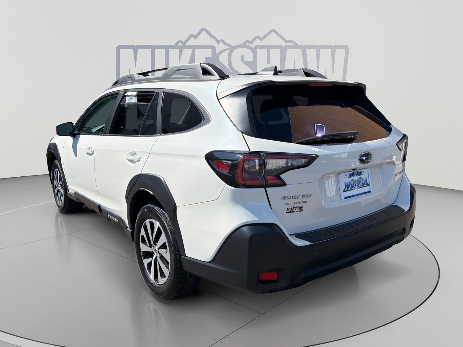 Certified 2024 Subaru Outback Premium AWD/4WD image 3