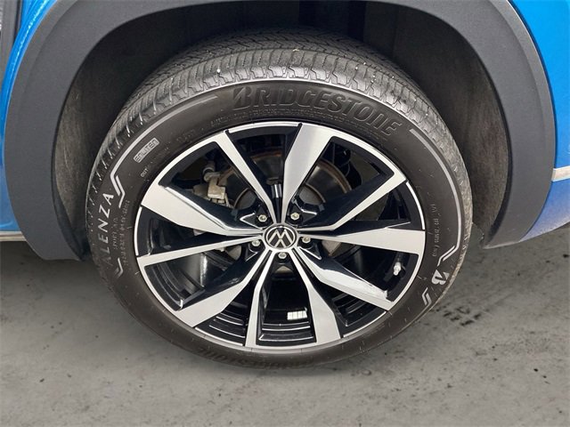 Used 2024 Volkswagen Atlas Cross Sport SEL Premium R-Line image 14