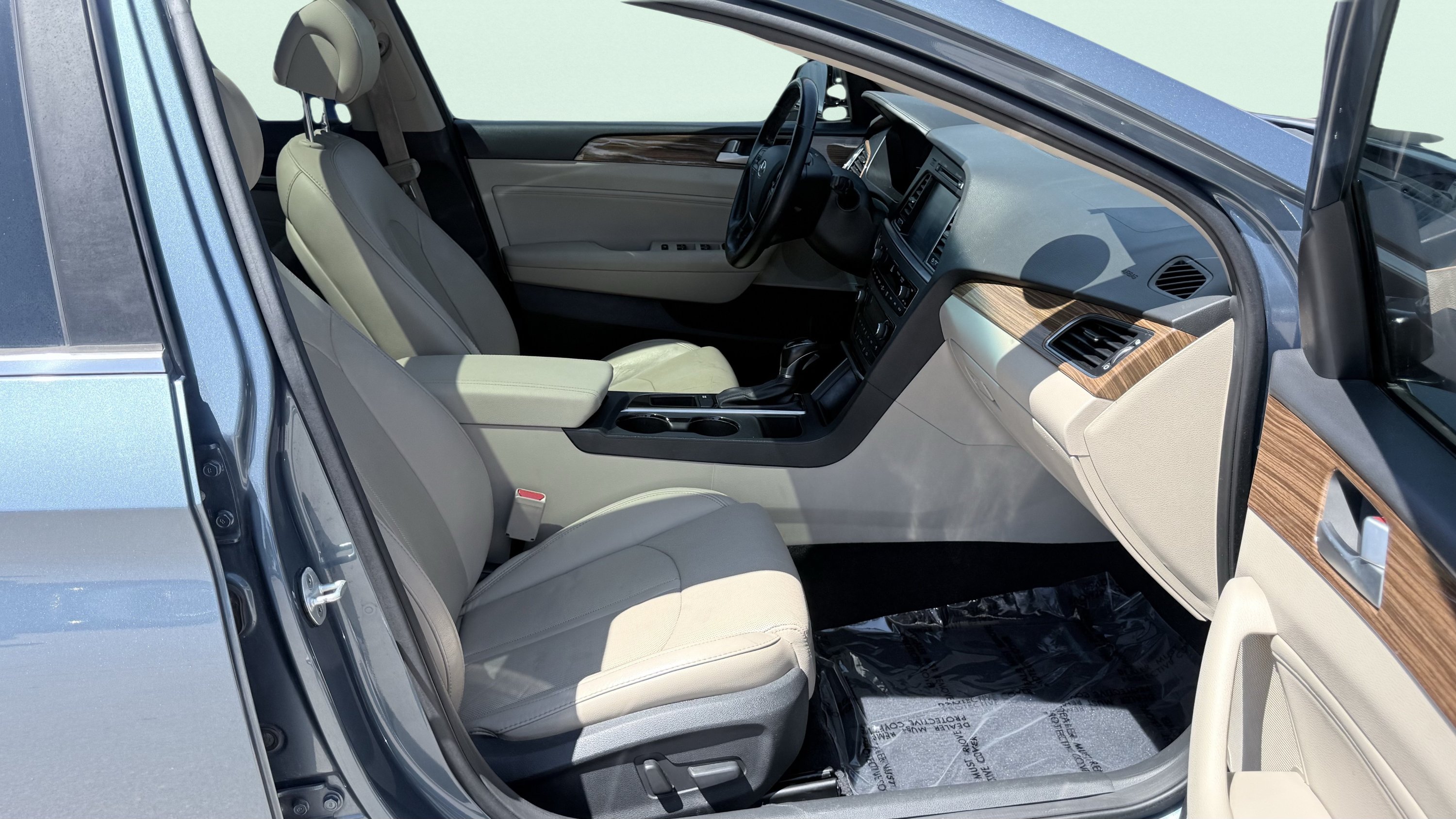Used 2015 Hyundai Sonata Limited w/ Option Group 05 FWD image 30