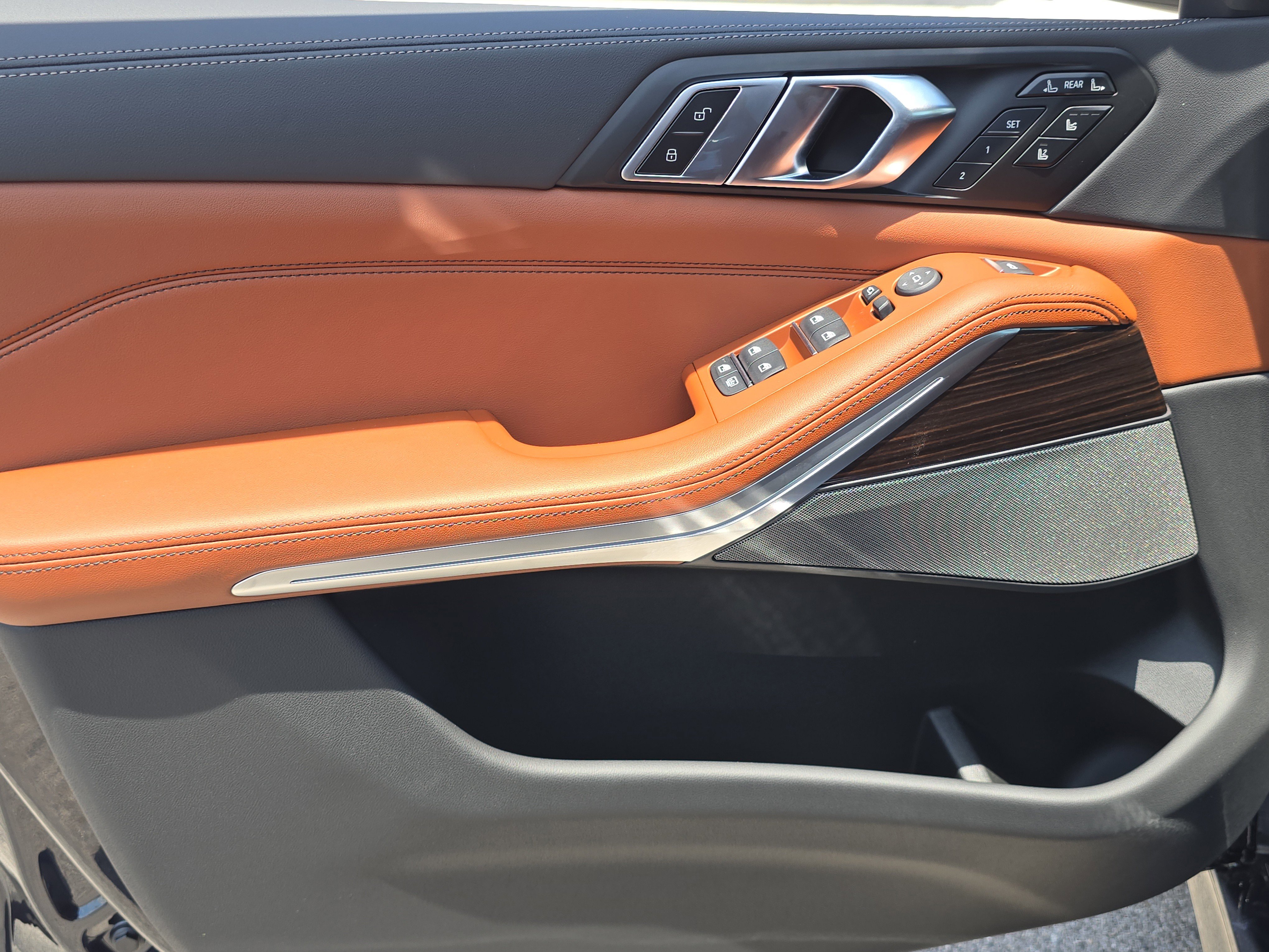 New 2026 BMW X7 M60i image 18