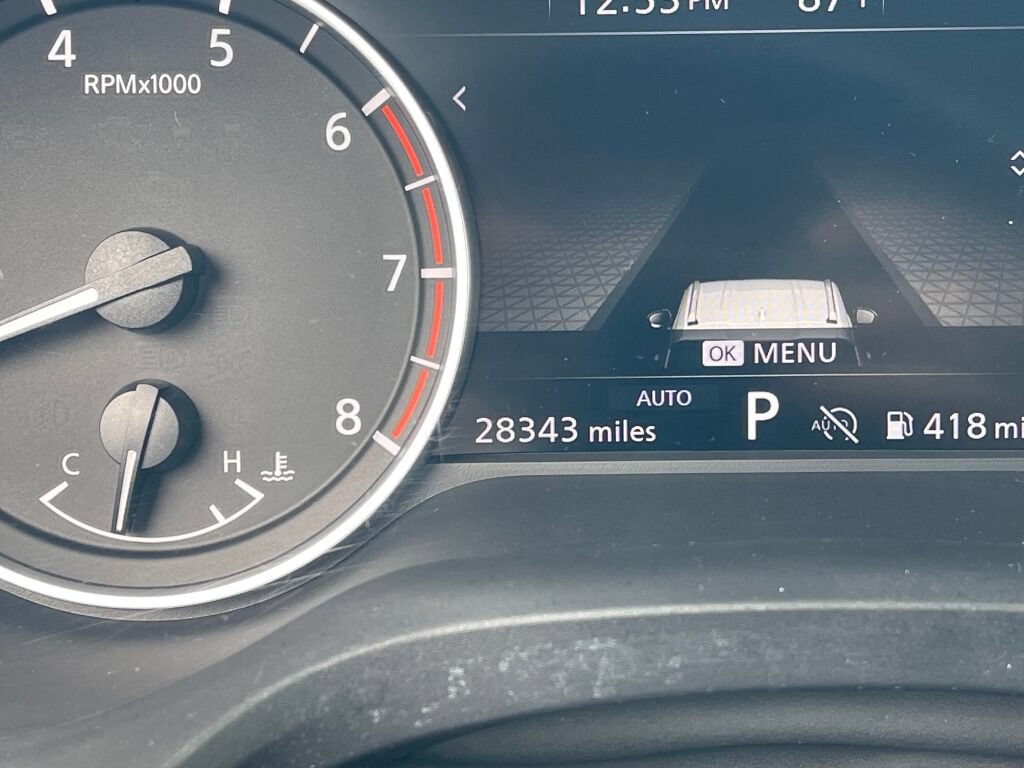 Used 2025 Nissan Rogue SV AWD/4WD image 3